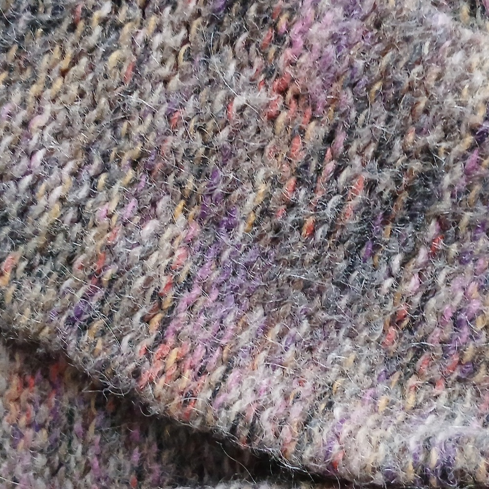 Mexx Sweater- Size medium - Picture 8 of 10